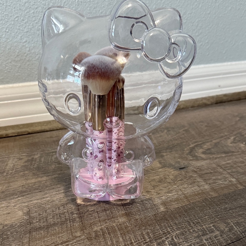 Hello kitty brush set